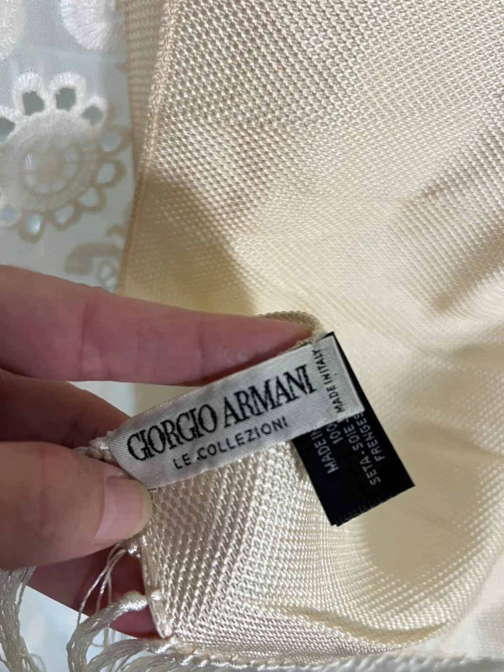 Giorgio Armani Cream Ivory Silk Jacquard Fringe Classic Italian Scarf Shawl